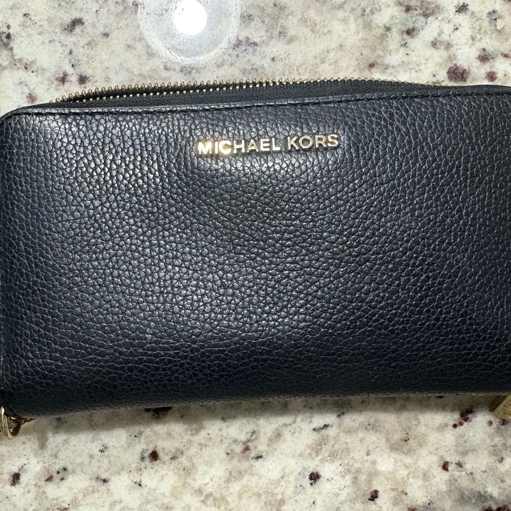 Michael Kors - Jet Set Large Women's Wristlet Wallet - Black